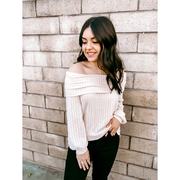 (LAST L) Millie OTS Top - Picture 2 of 3